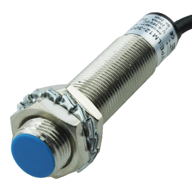 Interruttore sensore di prossimità induttivo in metallo per la misurazione del numero di giri LM12-3002PC 