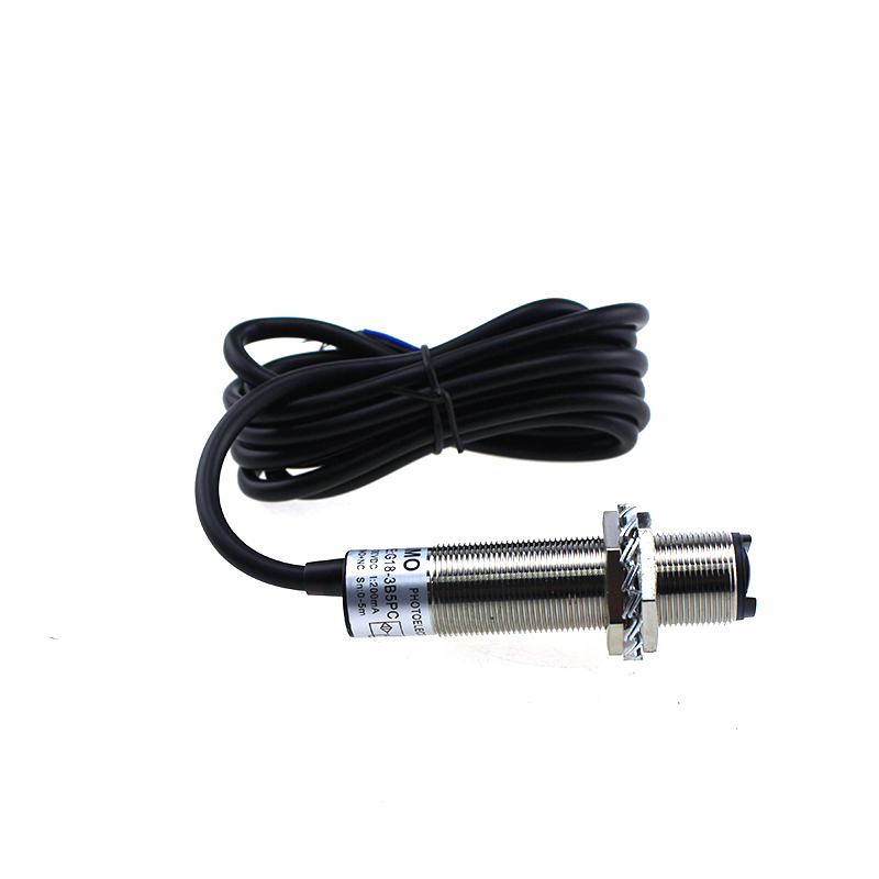 Sensore fotoelettrico di tipo retroriflettente Sensore fotocellula Tipo di metallo G18-3B5PC 
